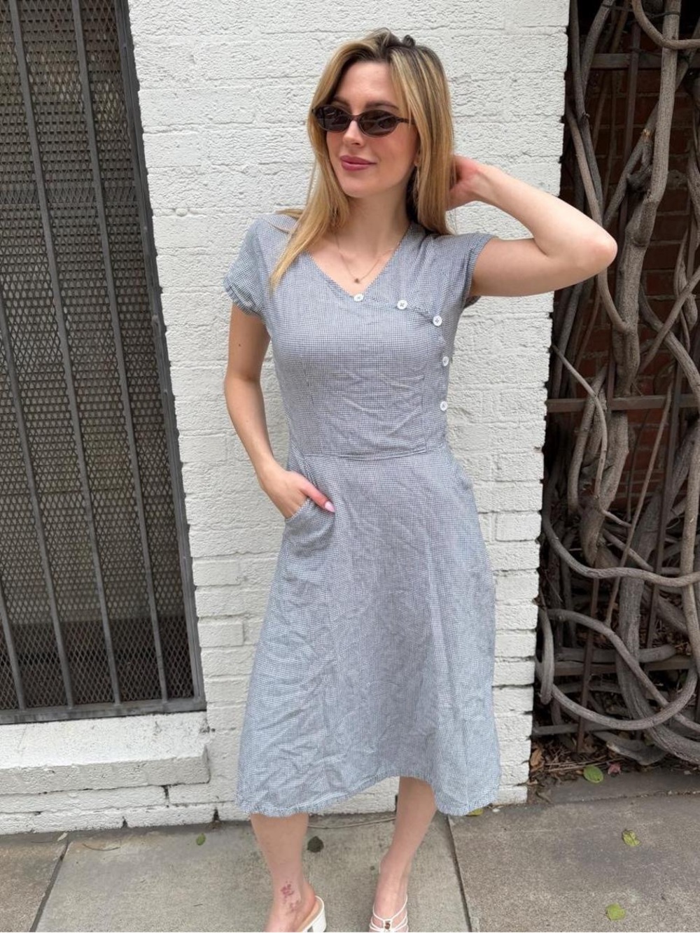 Vintage inspired gingham plaid midi dress with button up front and pockets sz xs